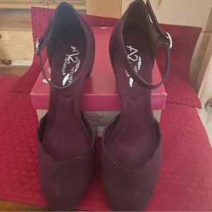 Women’s Aerosoles A2 Comfort System Purple Suede Shoes Size 9.5